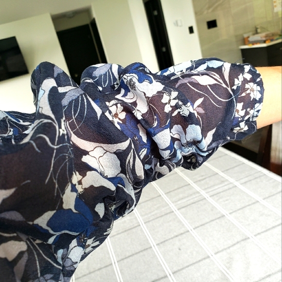 H&M blouse - Picture 4 of 6